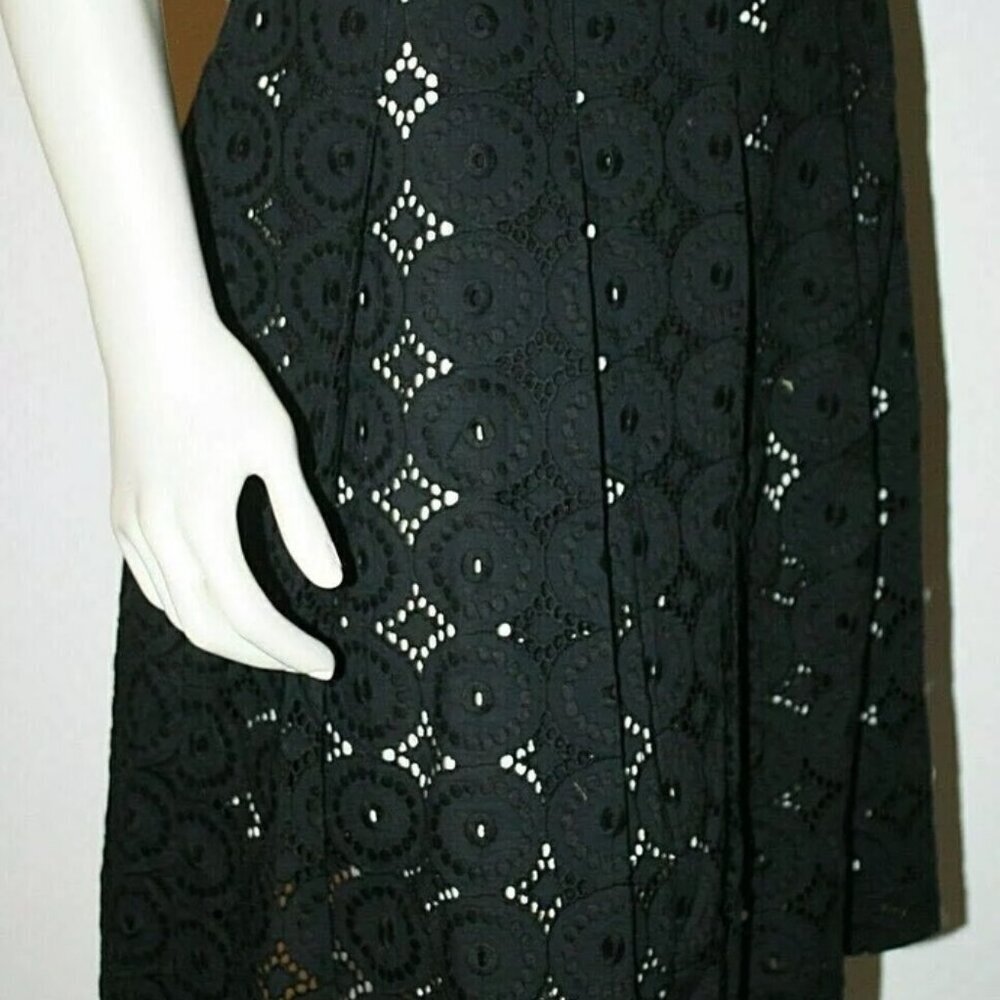 Banana Republic Black Crochet Lace A-Line Skirt - Size 6 - Picture 4 of 6